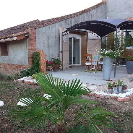 Charmante Dependance En Campagne Samatan Exterior photo