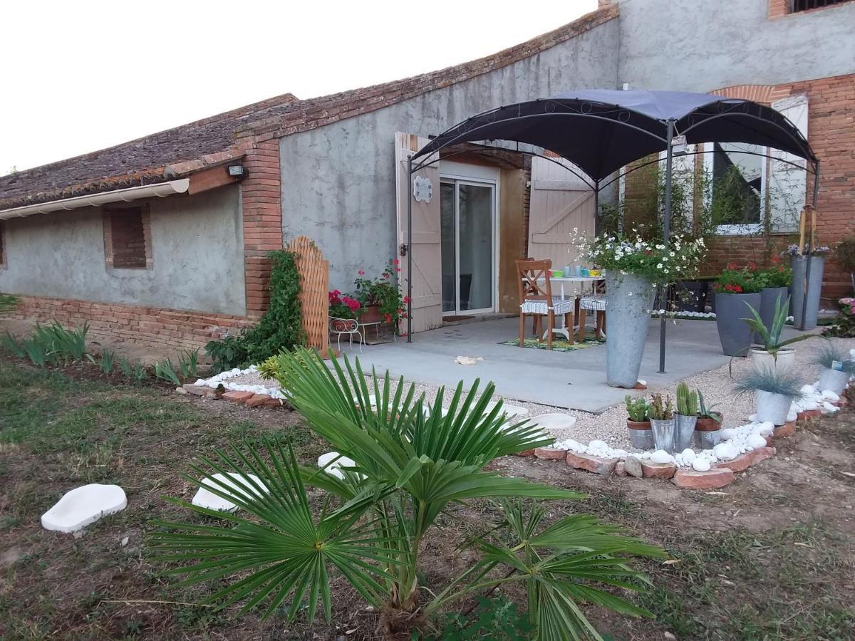 Charmante Dependance En Campagne Samatan Exterior photo